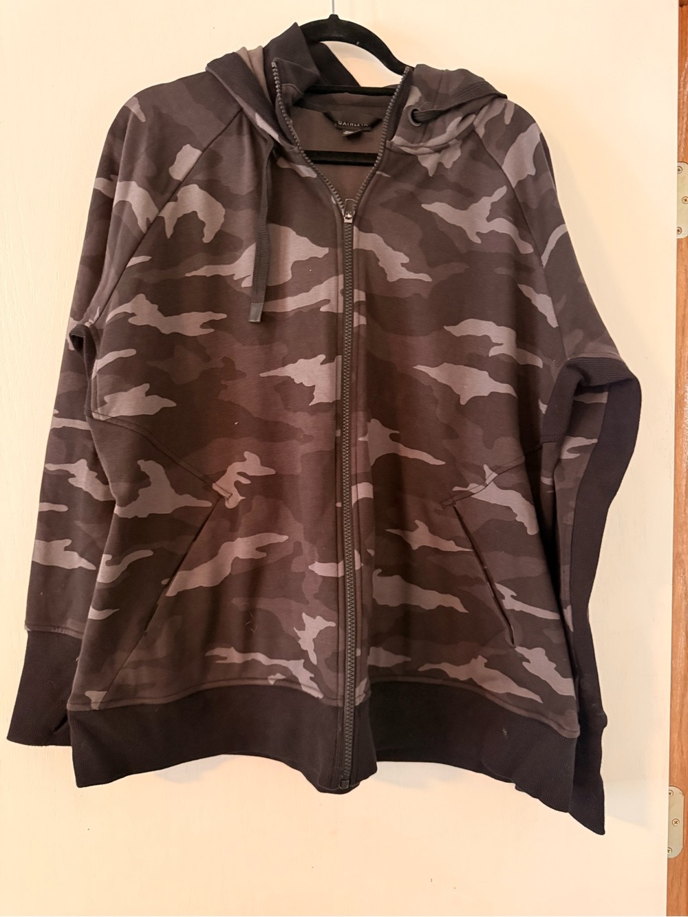 Athleta Black Camo Triumph Hoodie